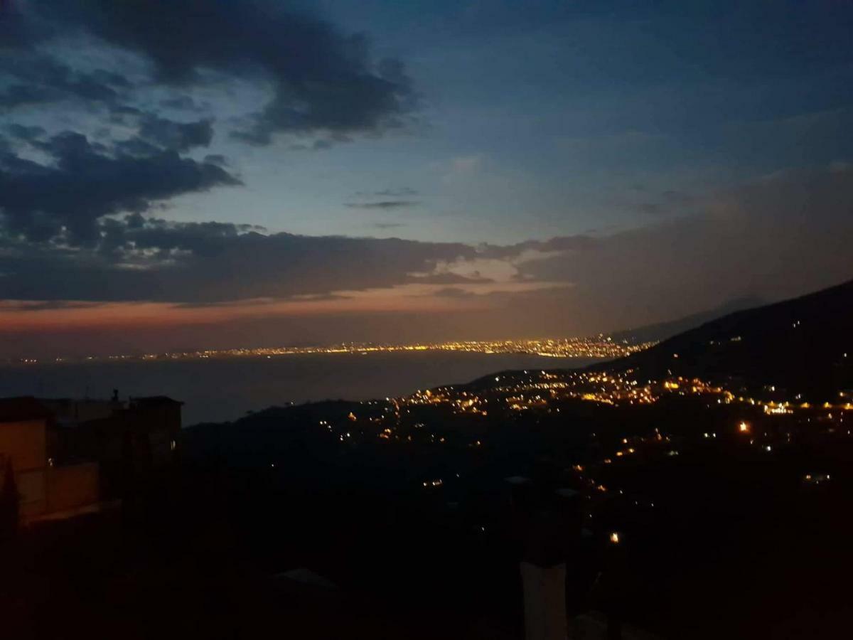 Mont E Case Da Martina Vico Equense Bagian luar foto